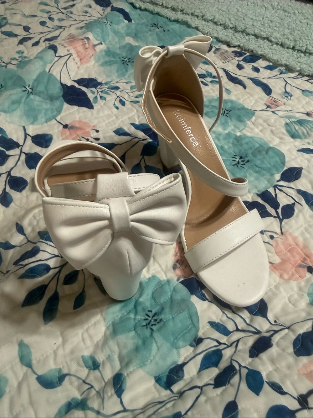 White Bow-Tie Block Heel Sandals - Women